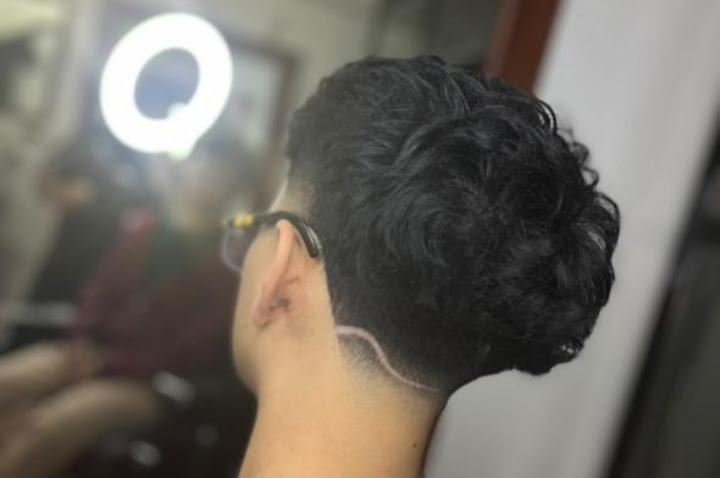 Diseño de corte con línea artística en HRM ESTUDIO Ocotlán Tlaxcala