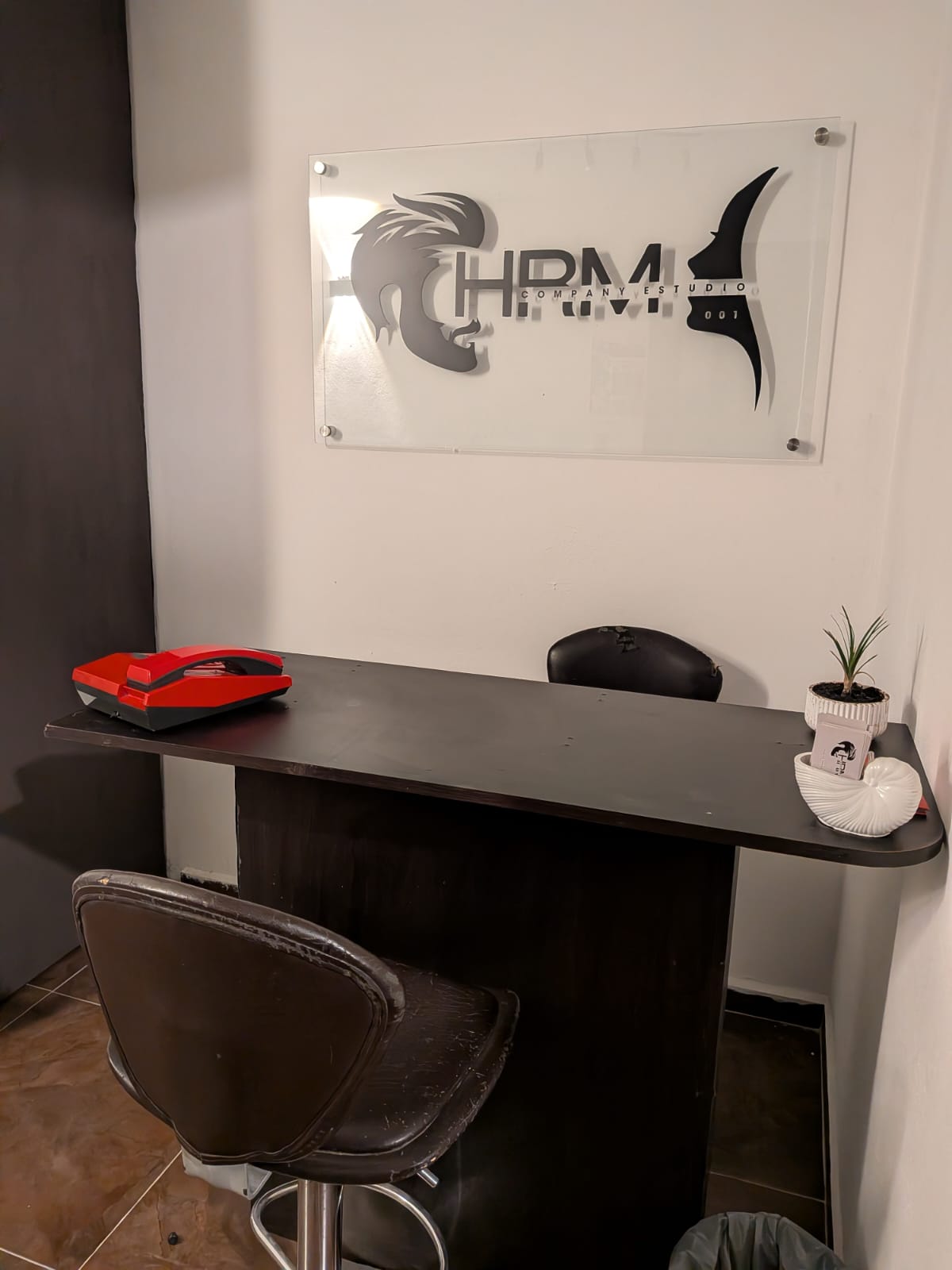 HRM ESTUDIO recepción